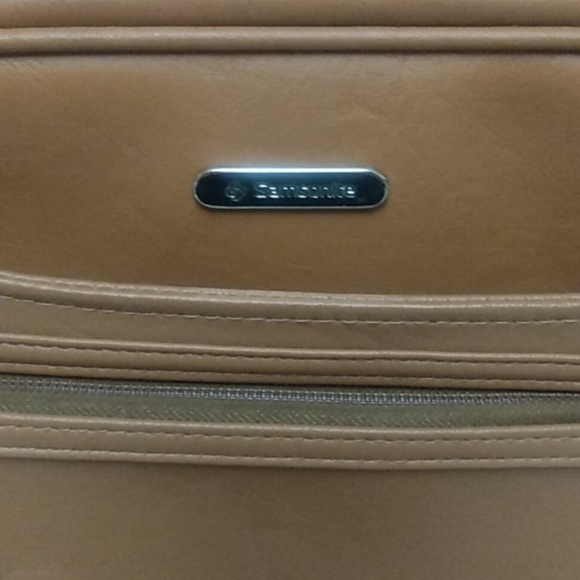 Samsonite Carry-On Zippered Travel Bag W/Shoulder Strap - Picture 8 of 11